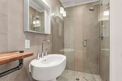 138 W 3rd St, Boston, MA 02127 - Photo 17