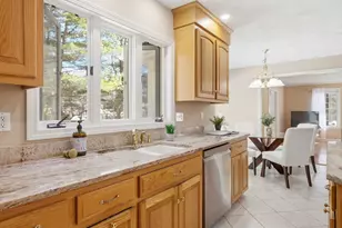 2 Pipers Gln, Andover, MA 01810 - Photo 11