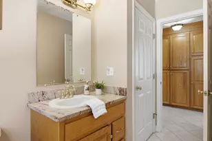 2 Pipers Gln, Andover, MA 01810 - Photo 25