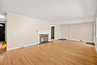 365 Phinneys Ln, Barnstable, MA 02632 - Photo 7