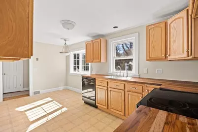 365 Phinneys Ln, Barnstable, MA 02632 - Photo 13