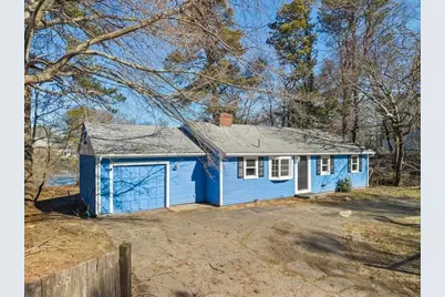 365 Phinneys Ln, Barnstable, MA 02632 - Photo 3