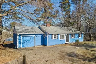 365 Phinneys Ln, Barnstable, MA 02632 - Photo 3