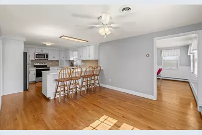 38 Roosevelt St, Braintree, MA 02184 - Photo 5