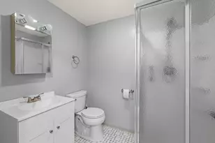 38 Roosevelt St, Braintree, MA 02184 - Photo 7