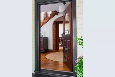 17 Coolidge St, Brookline, MA 02446 - Photo 3