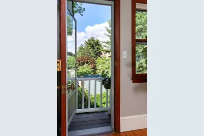 17 Coolidge St, Brookline, MA 02446 - Photo 19