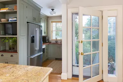 17 Coolidge St, Brookline, MA 02446 - Photo 15