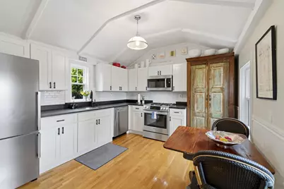 8 Linden Street, Marblehead, MA 01945 - Photo 7