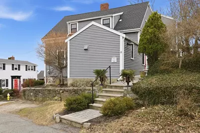 8 Linden Street, Marblehead, MA 01945 - Photo 39
