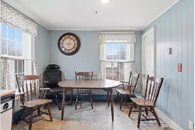 81 School St, North Brookfield, MA 01535 - Photo 3