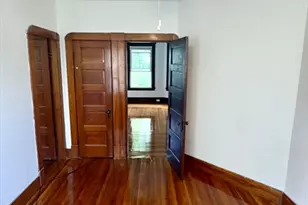 40 Orchard St, Chicopee, MA 01013 - Photo 13