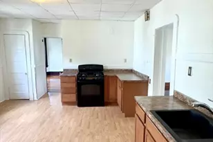 40 Orchard St, Chicopee, MA 01013 - Photo 21