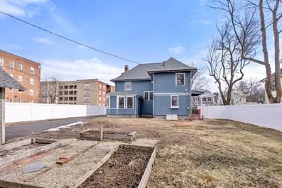 30 Firglade Ave, Springfield, MA 01108 - Photo 35