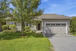 4 Hawthorne Path, Milford, MA 01757 - Photo 3