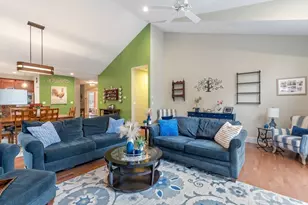 4 Hawthorne Path, Milford, MA 01757 - Photo 11