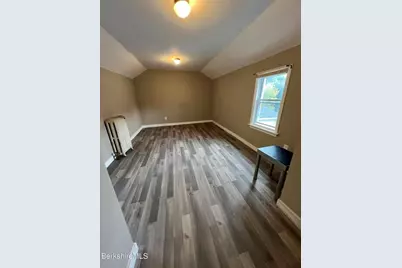 334 Columbus Ave, Pittsfield, MA 01201 - Photo 25
