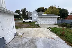 334 Columbus Ave, Pittsfield, MA 01201 - Photo 5