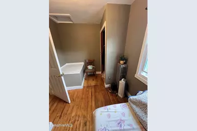 334 Columbus Ave, Pittsfield, MA 01201 - Photo 21