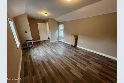 334 Columbus Ave, Pittsfield, MA 01201 - Photo 27