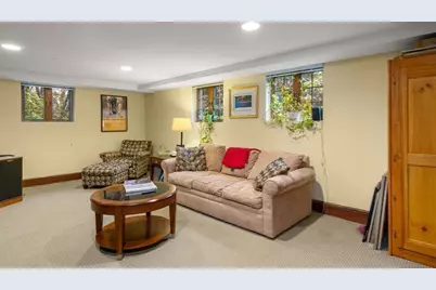 16 Alberta Rd, Brookline, MA 02467 - Photo 19