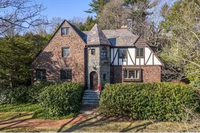 16 Alberta Rd, Brookline, MA 02467 - Photo 27