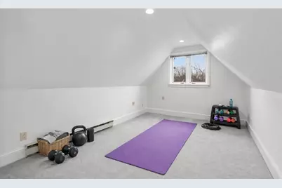 16 Alberta Rd, Brookline, MA 02467 - Photo 17