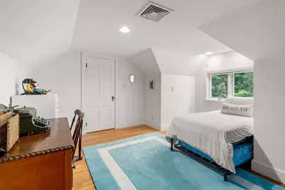16 Alberta Rd, Brookline, MA 02467 - Photo 17