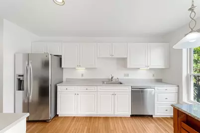 11 Maple Ridge Dr #11, Burlington, MA 01803 - Photo 9