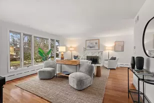 520 Clinton Rd, Brookline, MA 02467 - Photo 3