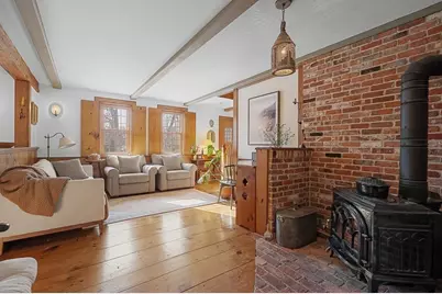 2 Marie Dr, Blackstone, MA 01594 - Photo 5