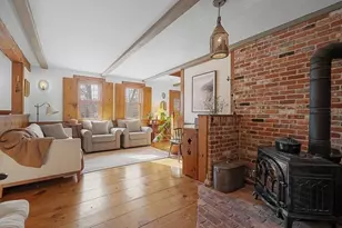 2 Marie Dr, Blackstone, MA 01594 - Photo 5