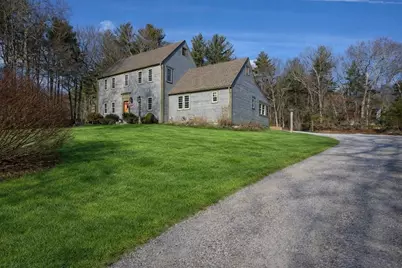 2 Marie Dr, Blackstone, MA 01594 - Photo 3