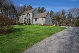 2 Marie Dr, Blackstone, MA 01594 - Photo 3