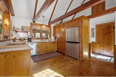 2 Marie Dr, Blackstone, MA 01594 - Photo 11