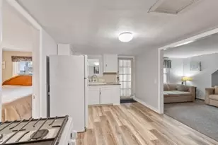 164 W Main St, Dudley, MA 01571 - Photo 27