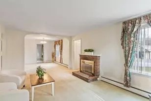 164 W Main St, Dudley, MA 01571 - Photo 7