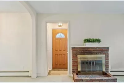 164 W Main St, Dudley, MA 01571 - Photo 11