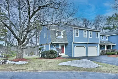 8 Village Green #8, Sturbridge, MA 01566 - Photo 3