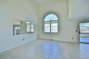 8 Village Green, Sturbridge, MA 01566 - Photo 11