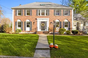 25 Falmouth Rd, Arlington, MA 02474 - Photo 1