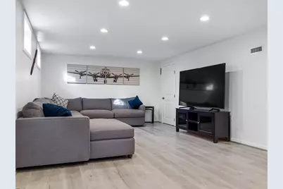 25 Falmouth Rd, Arlington, MA 02474 - Photo 33