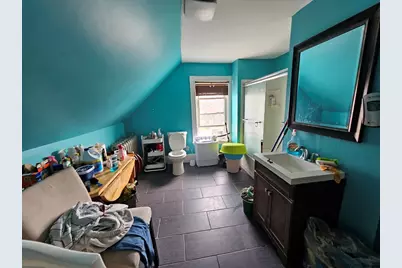 1110 River St, Boston, MA 02136 - Photo 9