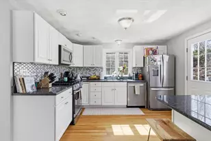 9 Hermon Rd, Lynn, MA 01904 - Photo 7