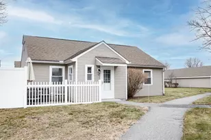 76 Kelley Rd, Chicopee, MA 01022 - Photo 1