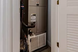 37 Weatherly Dr, Salem, MA 01970 - Photo 19