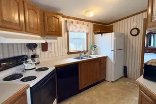 56 Nelson St, Salem, NH 03079 - Photo 11