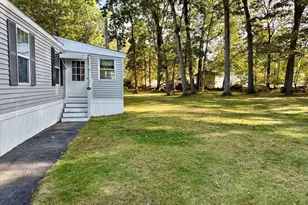 56 Nelson St, Salem, NH 03079 - Photo 23
