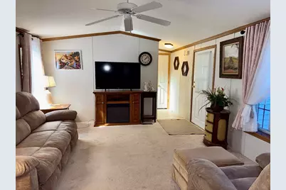 56 Nelson St, Salem, NH 03079 - Photo 7