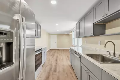 708-710 Central St, Lowell, MA 01852 - Photo 9
